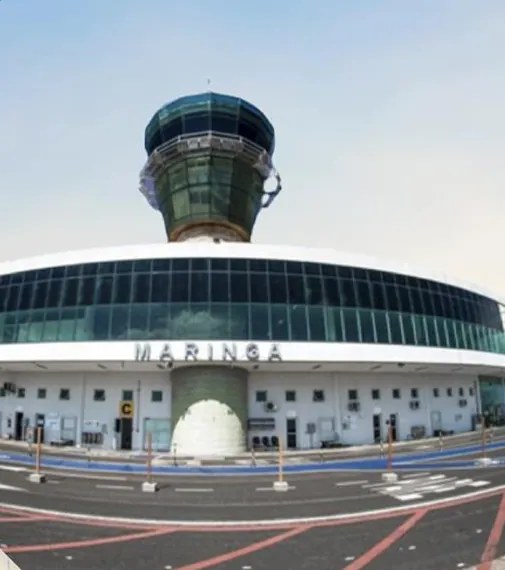 Terminal e torre de controle do Aeroporto de Maringá